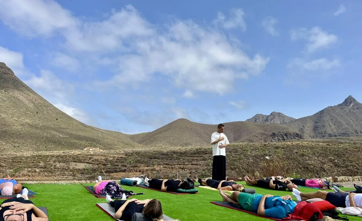 Qigong — The Art of Living in Motion