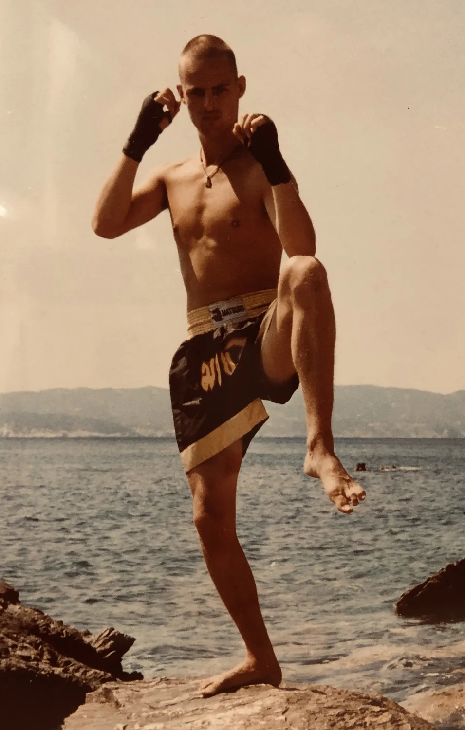 Bastiaan as a Muay Thai fighter on the beach